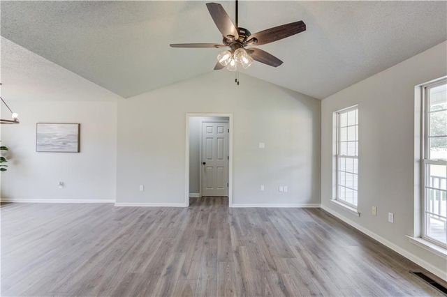 8431 Norris Lake Way, Snellville, GA 30039