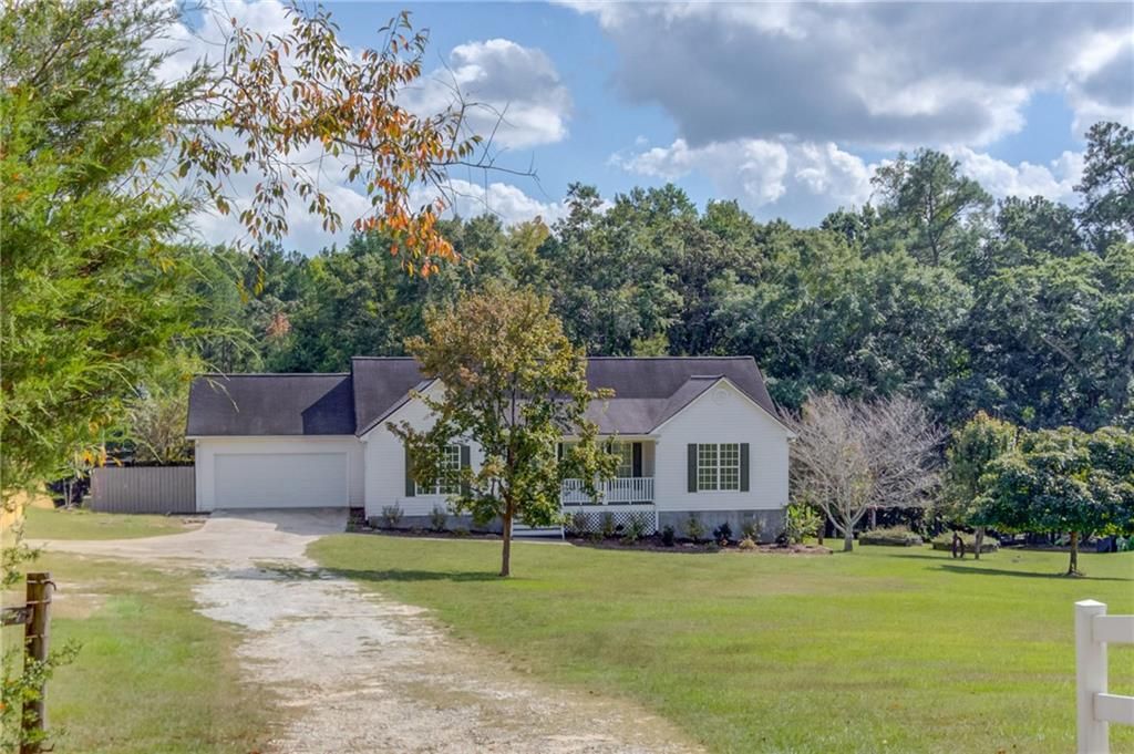 8431 Norris Lake Way, Snellville, GA 30039