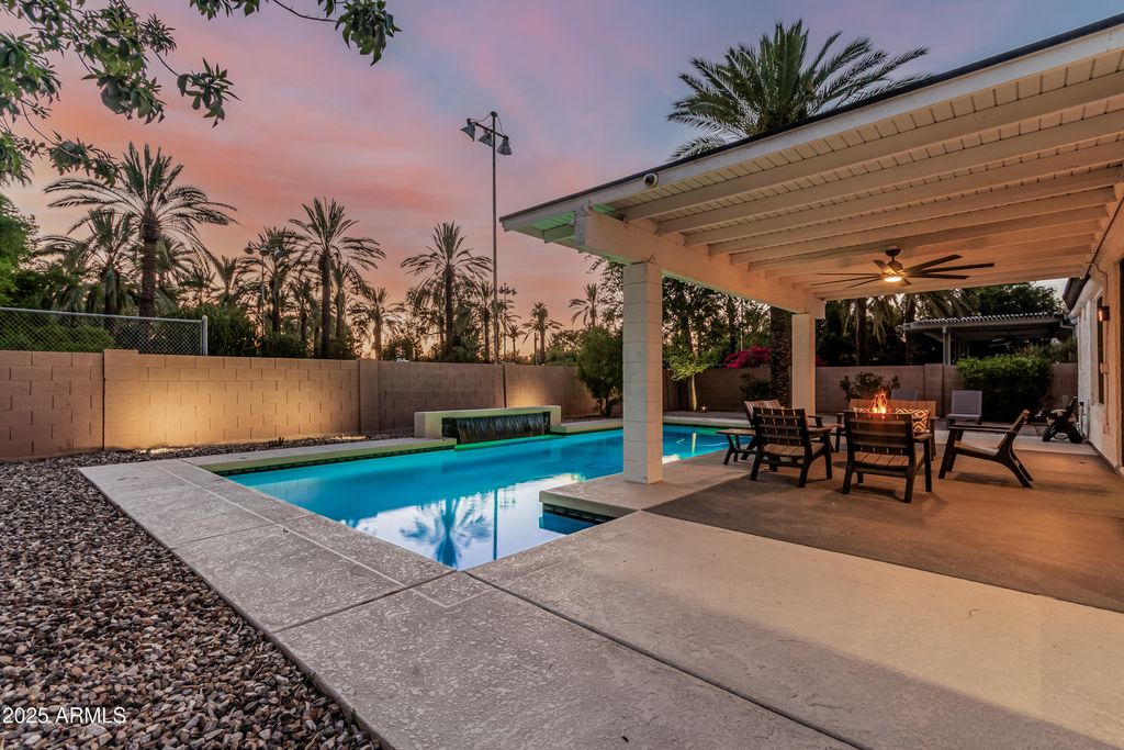 Image 22 of property listing at 3438 N 30TH Street, Phoenix, AZ 85016