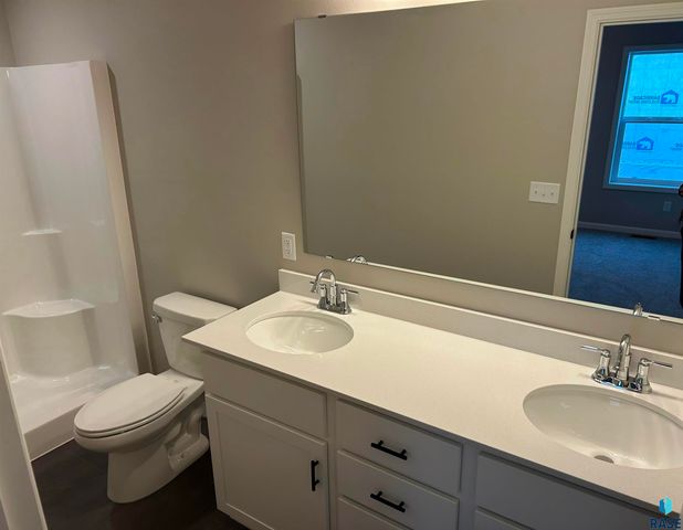 919 Estate St Street, Harrisburg, SD 57032