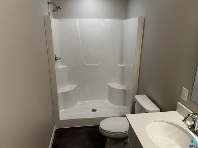 919 Estate St Street, Harrisburg, SD 57032