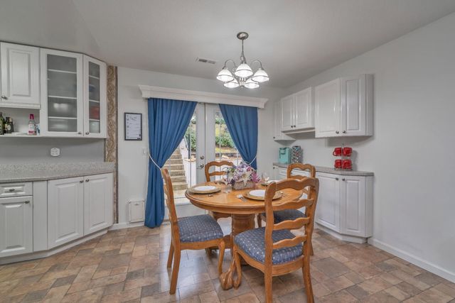 2367 Ponderosa Rd, Rescue, CA 95672