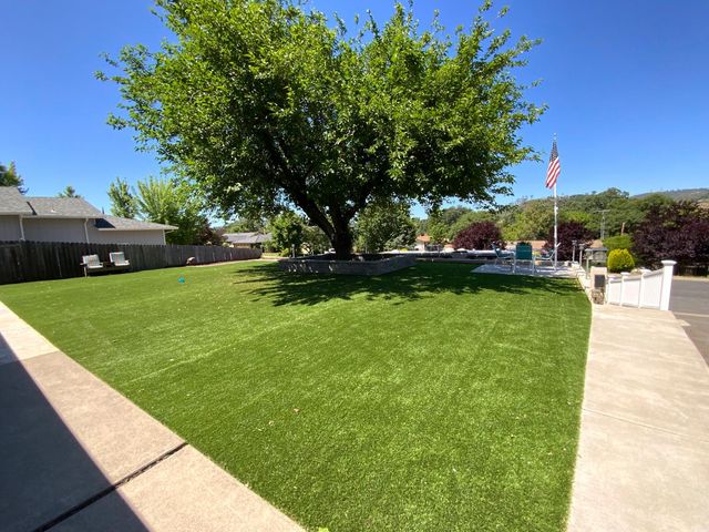 2367 Ponderosa Rd, Rescue, CA 95672