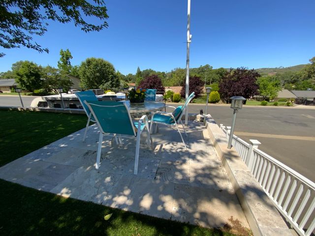 2367 Ponderosa Rd, Rescue, CA 95672