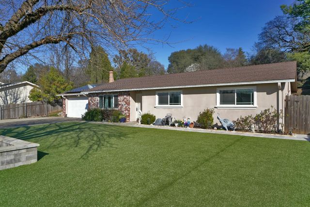 2367 Ponderosa Rd, Rescue, CA 95672