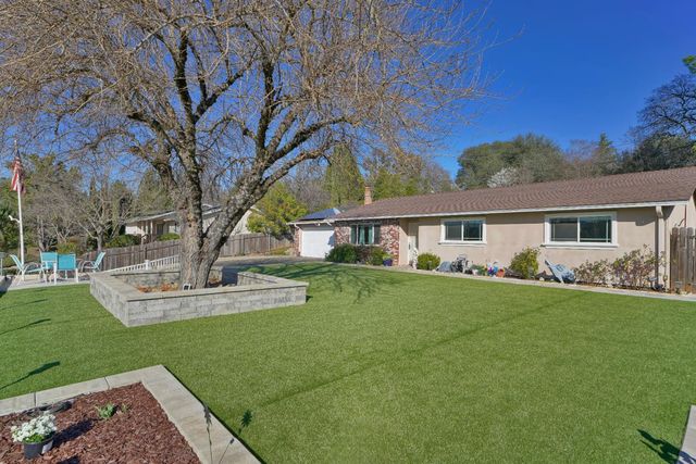 2367 Ponderosa Rd, Rescue, CA 95672