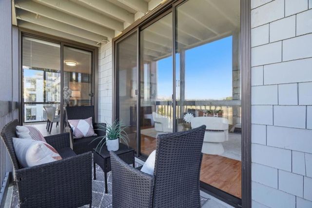 651 Port Drive 208, San Mateo, CA 94404