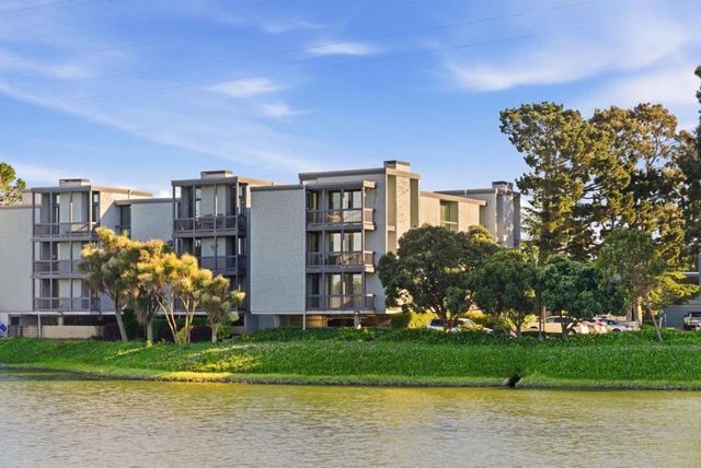 651 Port Drive 208, San Mateo, CA 94404