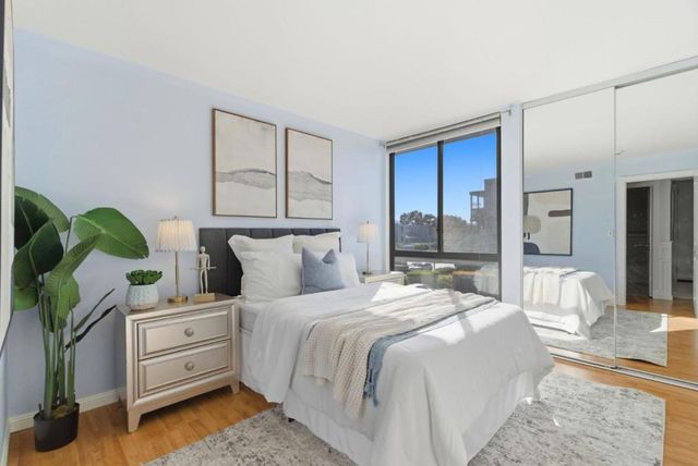 651 Port Drive 208, San Mateo, CA 94404