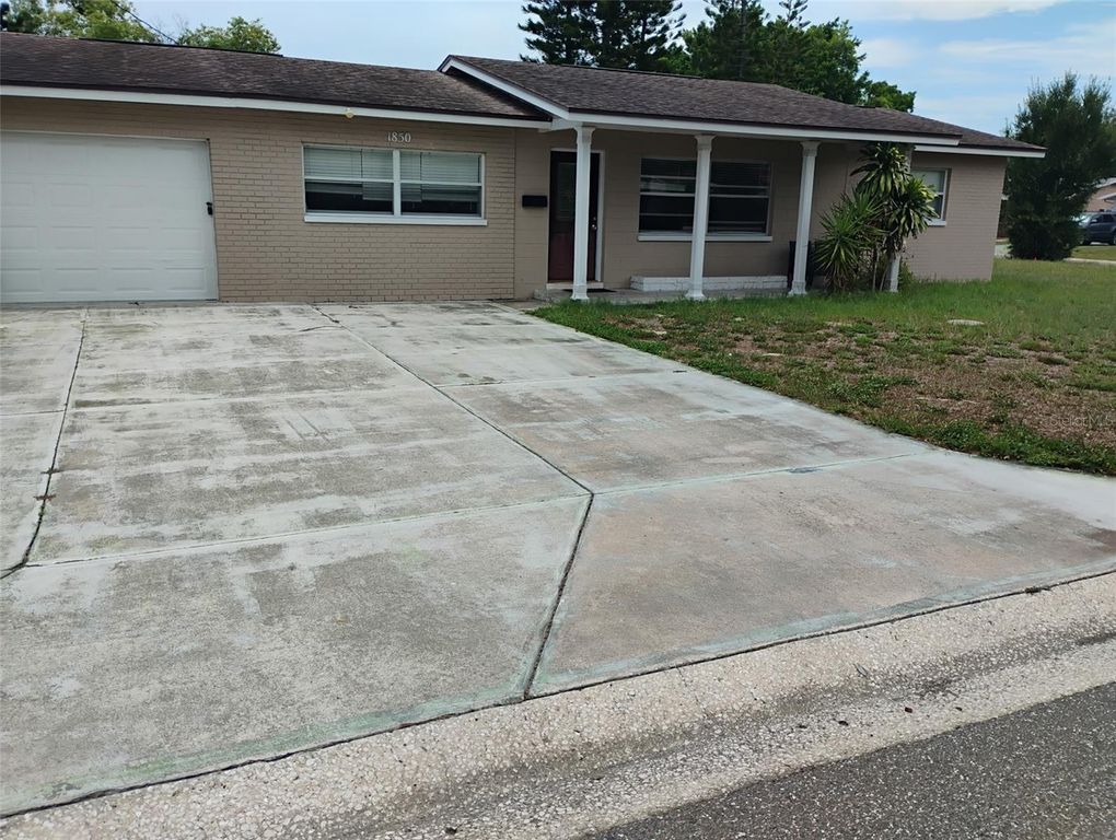 1850 57TH STREET N, St Petersburg, FL 33710