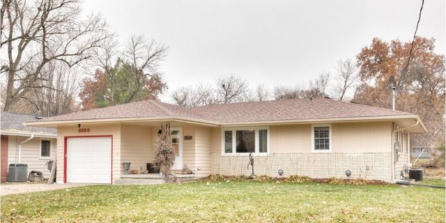 3838 Valdez Drive, Des Moines, IA 50310