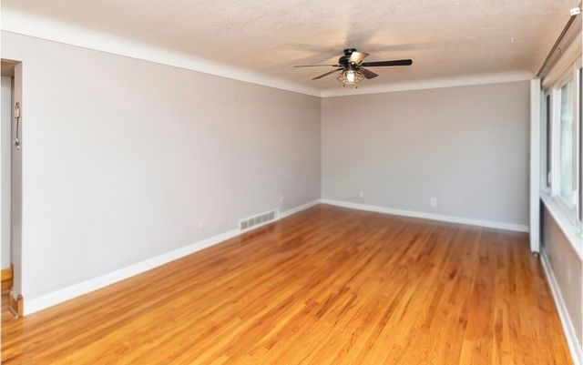 3838 Valdez Drive, Des Moines, IA 50310