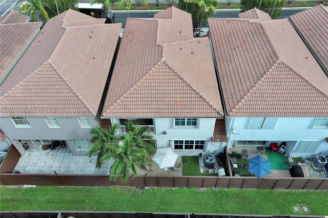 8562 NW 108th Ave 8562, Doral, FL 33178