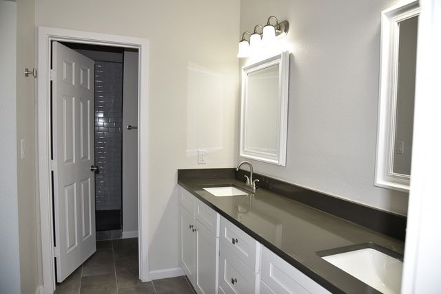 1602 N McDonald Avenue, Decatur, TX 76234