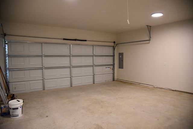 1602 N McDonald Avenue, Decatur, TX 76234