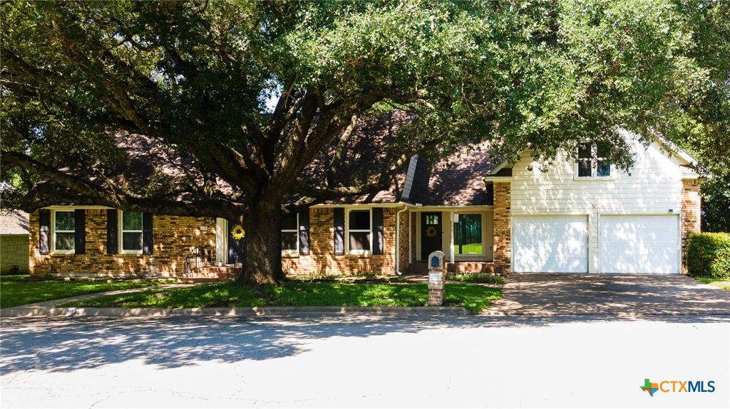 105 Sunny Lane, Gatesville, TX 76528