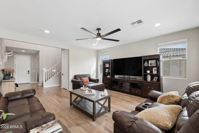 1135 W TREASURE Trail, Apache Junction, AZ 85120