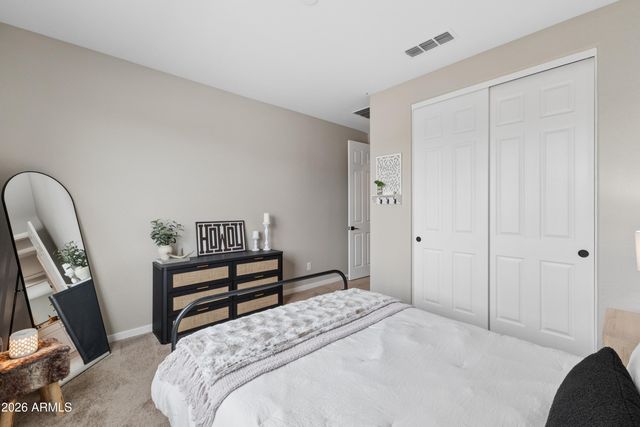 1135 W TREASURE Trail, Apache Junction, AZ 85120