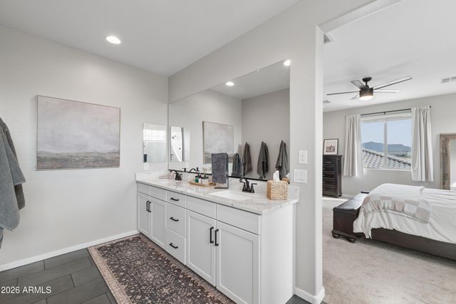 1135 W TREASURE Trail, Apache Junction, AZ 85120