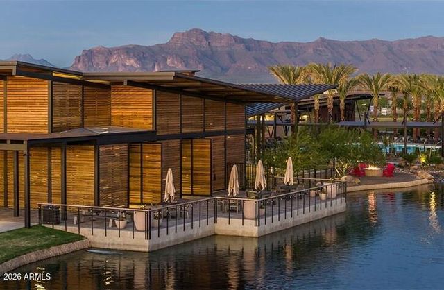 1135 W TREASURE Trail, Apache Junction, AZ 85120