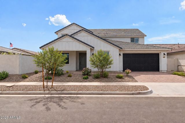 1135 W TREASURE Trail, Apache Junction, AZ 85120