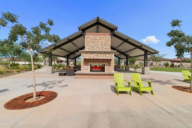 1135 W TREASURE Trail, Apache Junction, AZ 85120