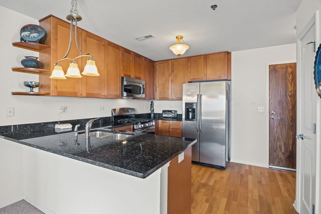 1199 E Port Clinton Road 601, Vernon Hills, IL 60061 — photo 3