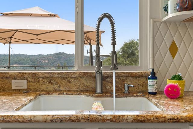 638 Oakhaven Rd, Auburn, CA 95603