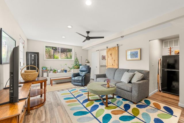 638 Oakhaven Rd, Auburn, CA 95603