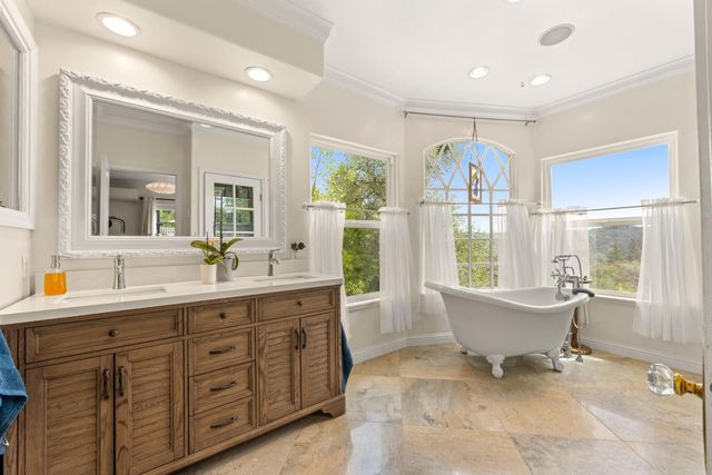 638 Oakhaven Rd, Auburn, CA 95603