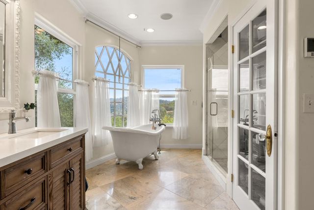 638 Oakhaven Rd, Auburn, CA 95603