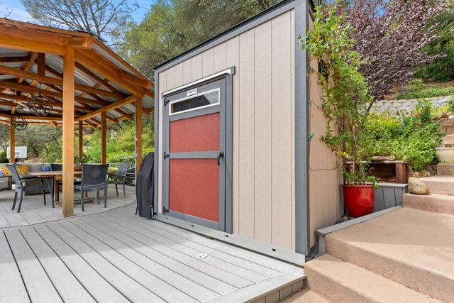 638 Oakhaven Rd, Auburn, CA 95603