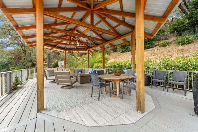 638 Oakhaven Rd, Auburn, CA 95603