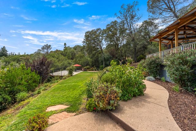 638 Oakhaven Rd, Auburn, CA 95603