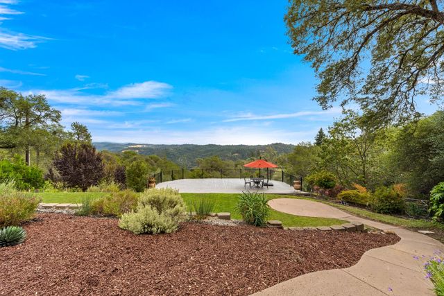 638 Oakhaven Rd, Auburn, CA 95603