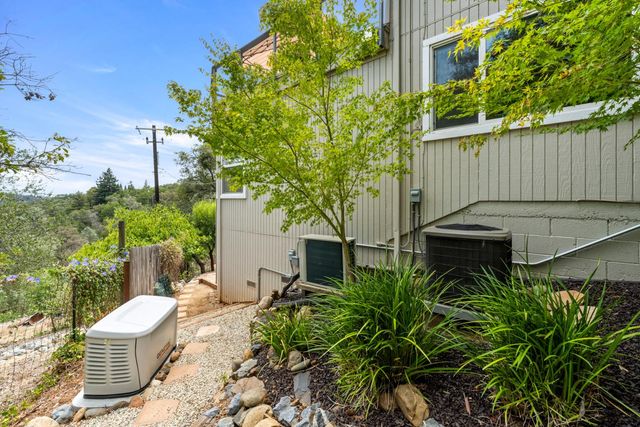 638 Oakhaven Rd, Auburn, CA 95603