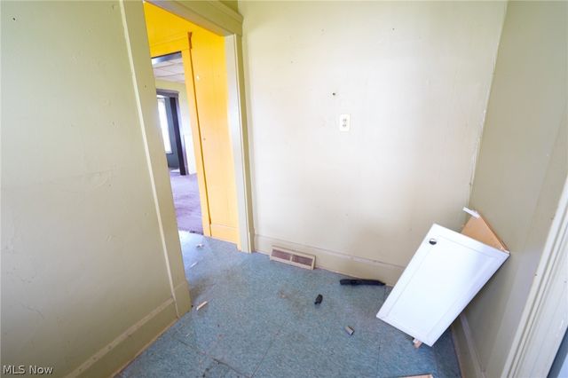 148 Oak Street, Elyria, OH 44035