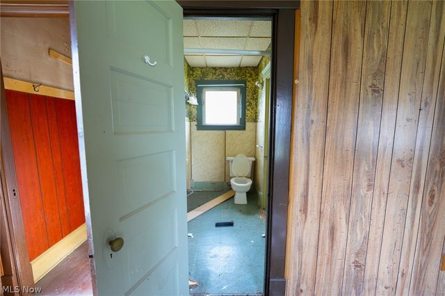 148 Oak Street, Elyria, OH 44035