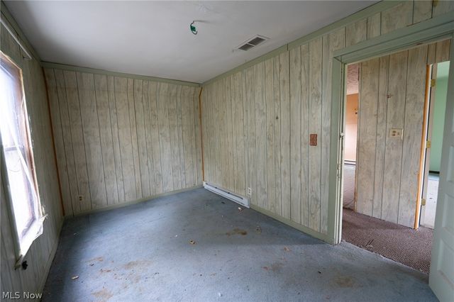 148 Oak Street, Elyria, OH 44035