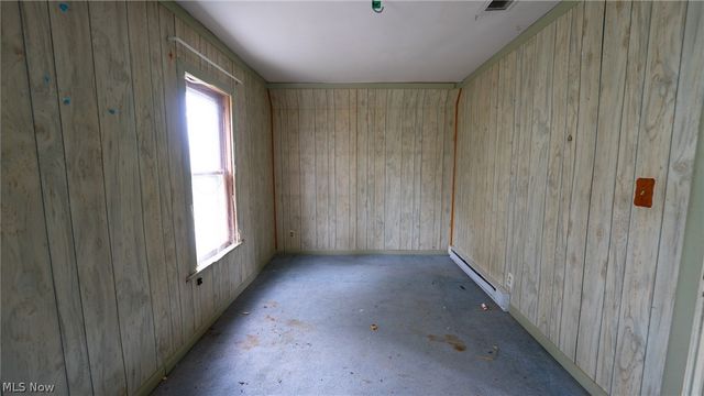 148 Oak Street, Elyria, OH 44035