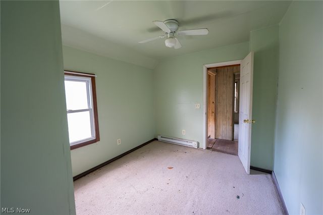 148 Oak Street, Elyria, OH 44035