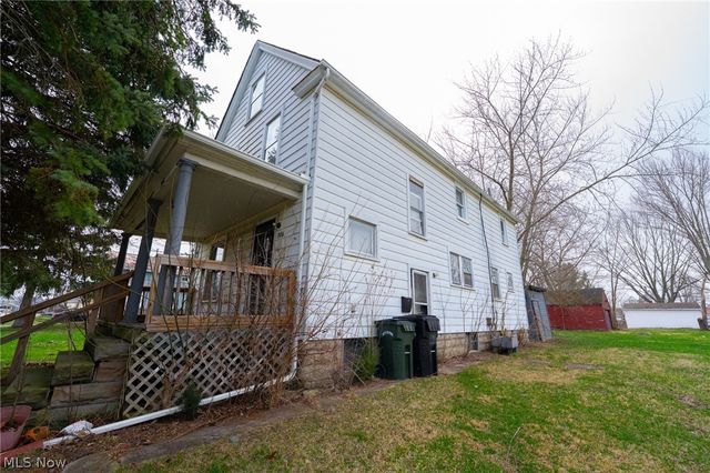 148 Oak Street, Elyria, OH 44035