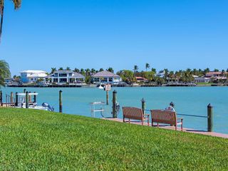 2900 GULF SHORE BLVD N # 410, Naples, FL 34103