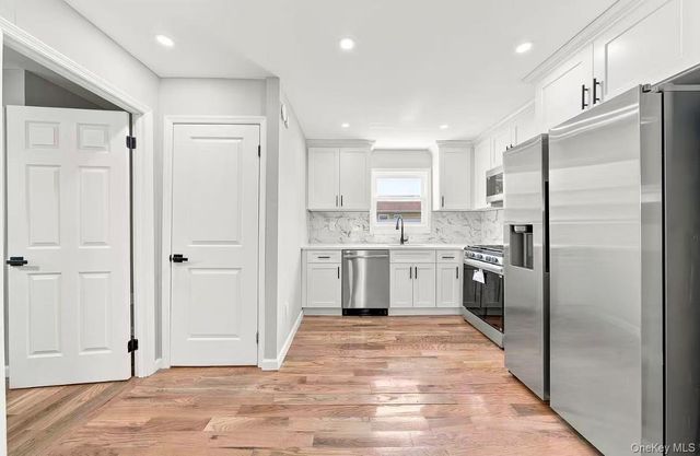 13714 bedell Street, Springfield Gardens, NY 11413