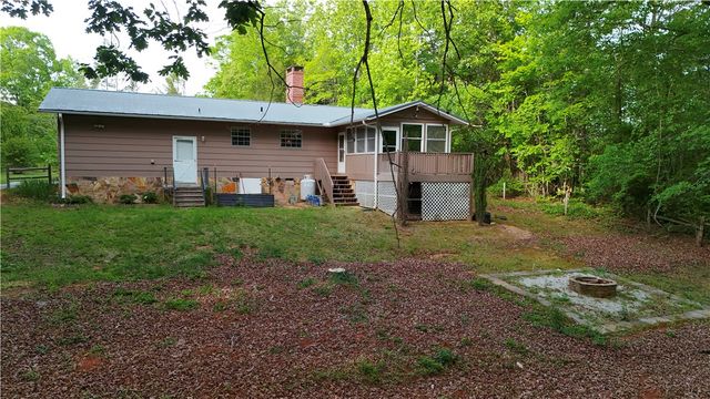 380 Honeysuckle Drive, Mountain Rest, SC 29664