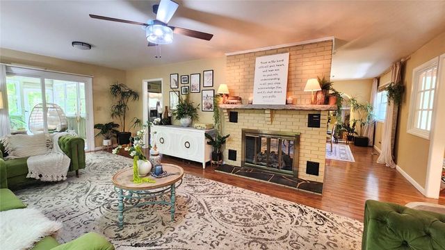 380 Honeysuckle Drive, Mountain Rest, SC 29664