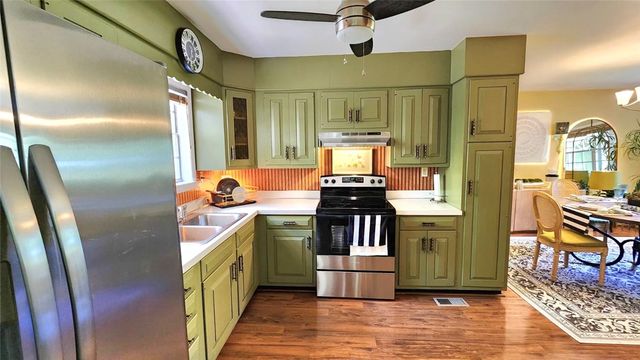 380 Honeysuckle Drive, Mountain Rest, SC 29664