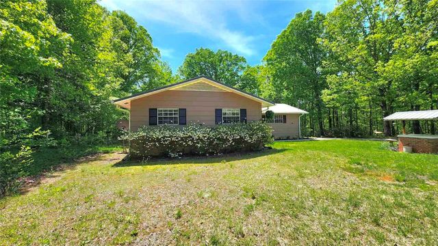 380 Honeysuckle Drive, Mountain Rest, SC 29664