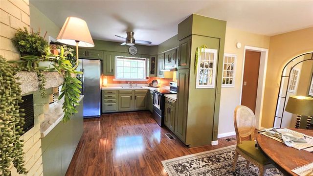 380 Honeysuckle Drive, Mountain Rest, SC 29664