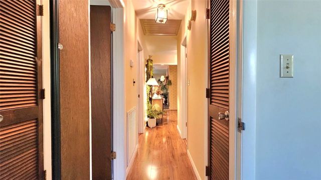380 Honeysuckle Drive, Mountain Rest, SC 29664